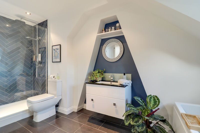 House in Windlesham, England 3 - 17375506