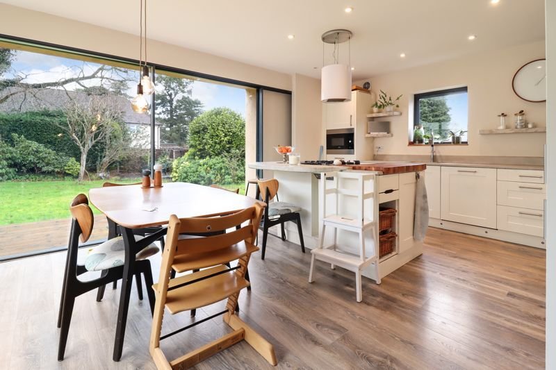 Bungalow in Sunninghill, England 3 - 17375305