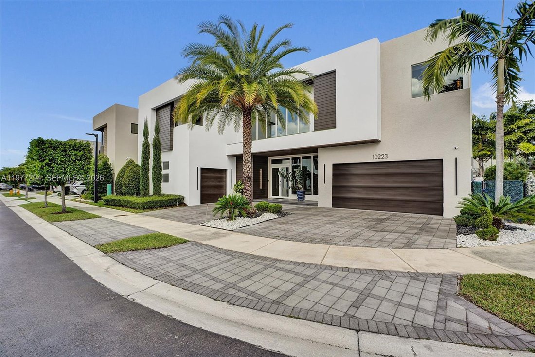 House in Doral, Florida, United States 5 - 17375988