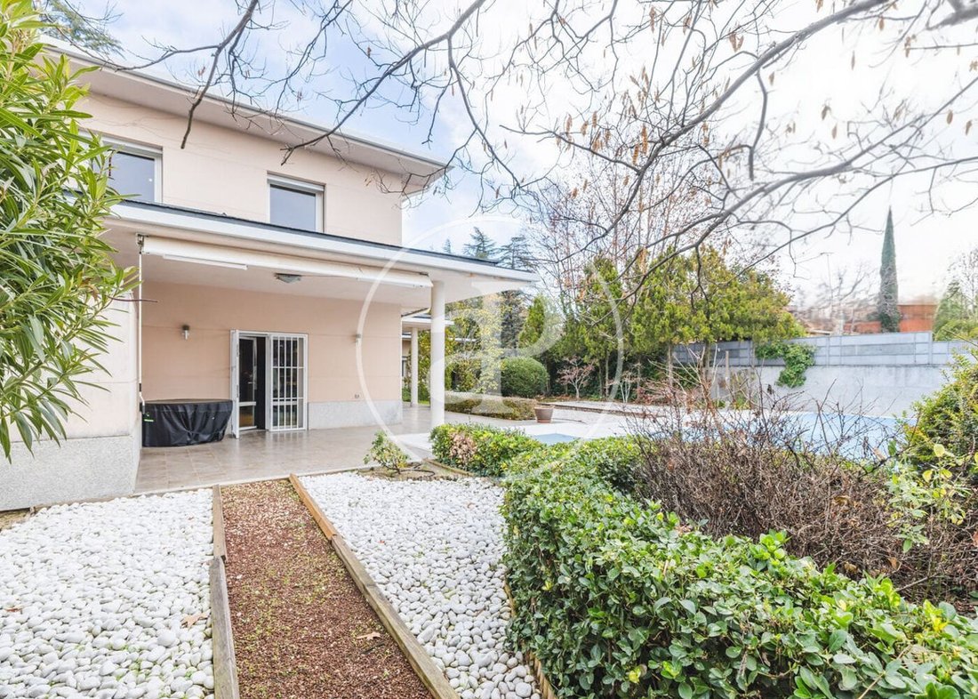 Villa in Fuencarral-El Pardo, Madrid, Spain 3 - 17378917