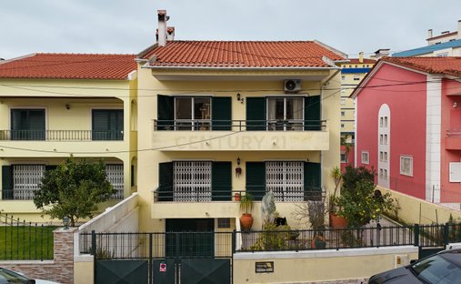 Villa in Algueirao-Mem Martins, Lisbon, Portugal 1