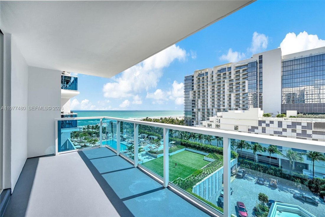 Condo in Miami Beach, Florida, United States 1 - 17350342