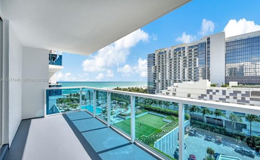 Condo in Miami Beach, Florida, United States 1