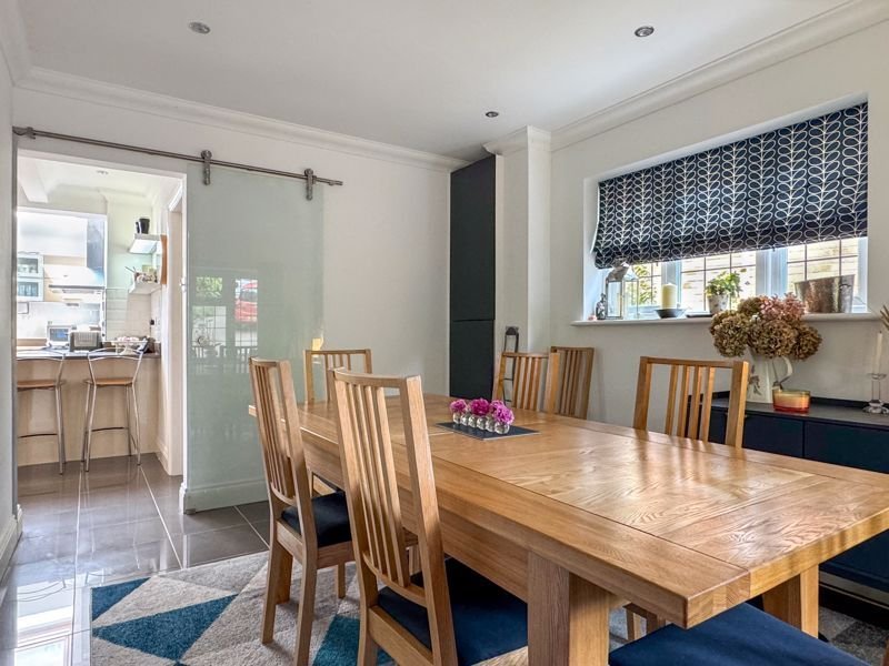 House in Crawley Hill, Surrey Heath, England 5 - 17375690
