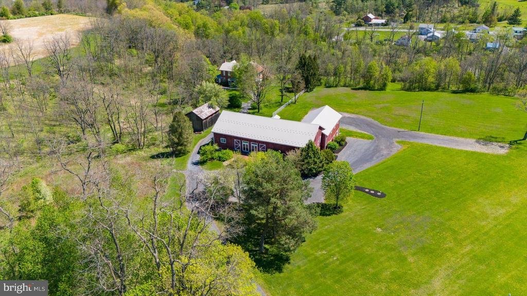 House in Potters Mills, Pennsylvania, United States 2 - 17376332