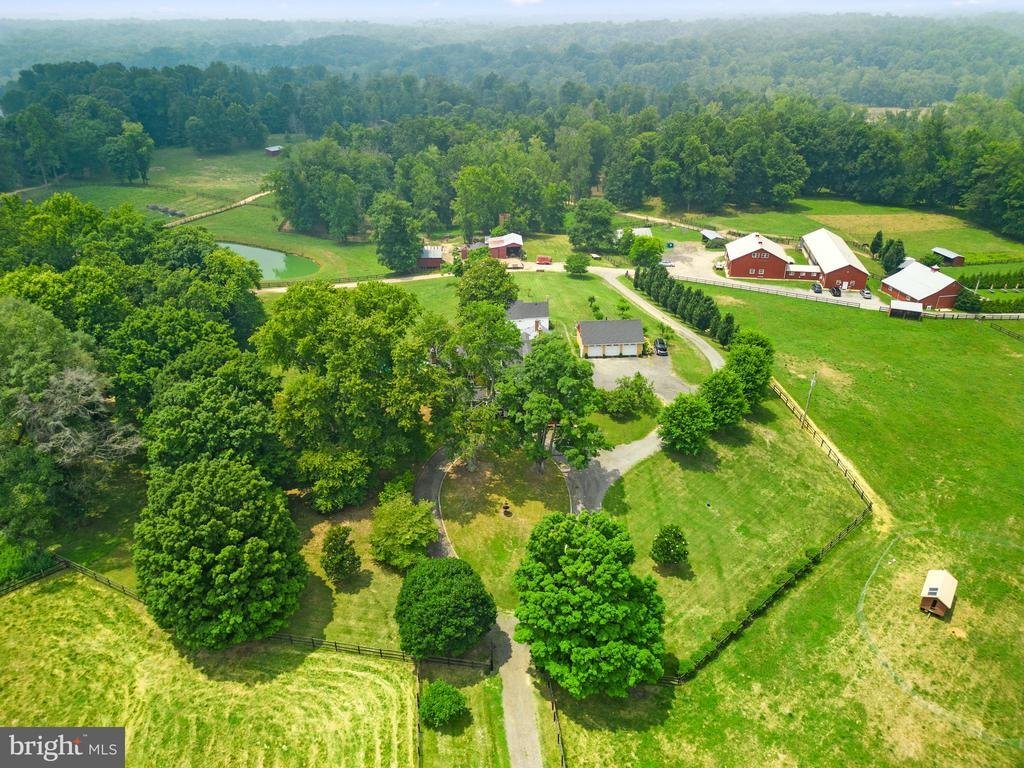 Farm Ranch in Aquasco, Maryland, United States 2 - 17376328