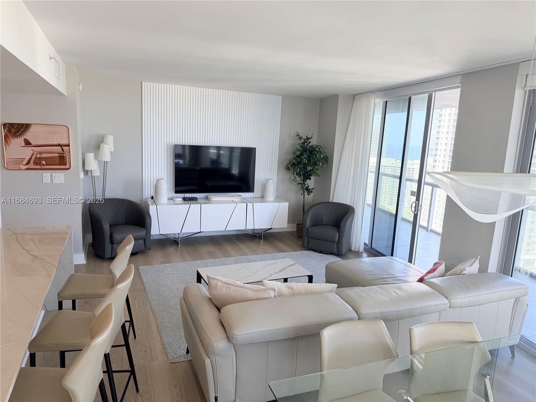Condo in Hallandale Beach, Florida, United States 4 - 17202070