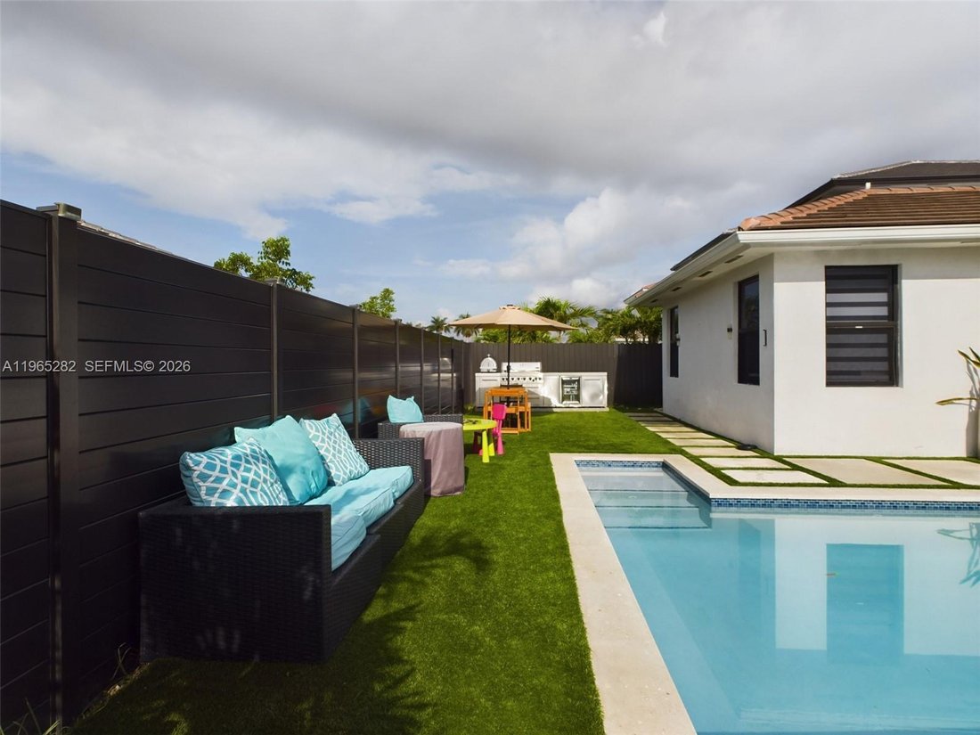 House in Miami, Florida, United States 2 - 17222488