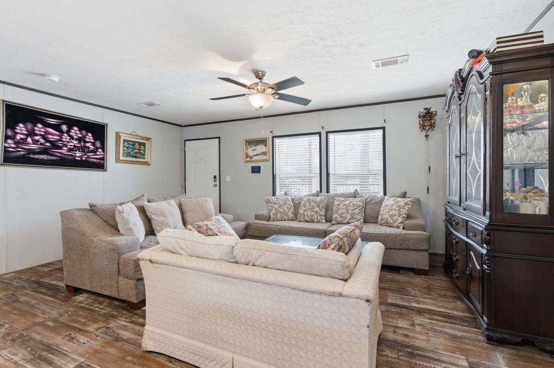 Conroe, Texas, United States 4 - 17376792