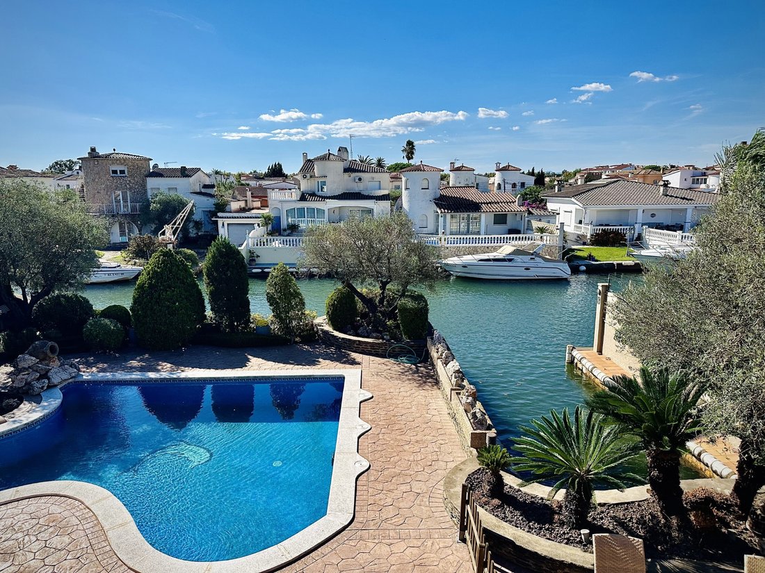 House in Empuriabrava, Catalonia, Spain 3 - 17377395
