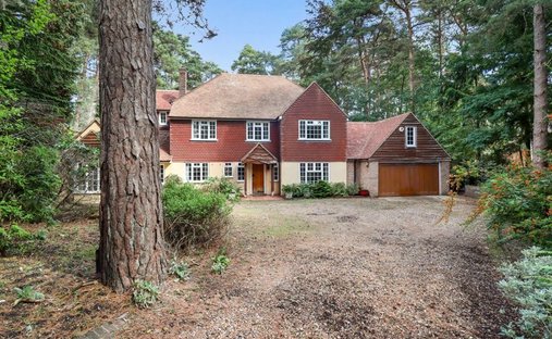 Casa a Bagshot, Windlesham, Inghilterra 1