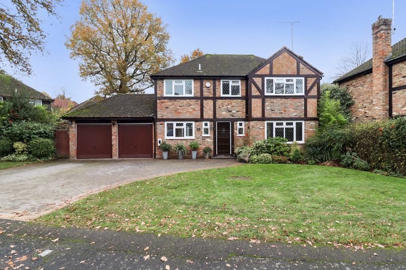 House in Windlesham, England 1 - 17375889