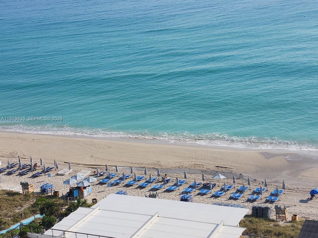 Condo in Hallandale Beach, Florida, United States 1 - 17378458