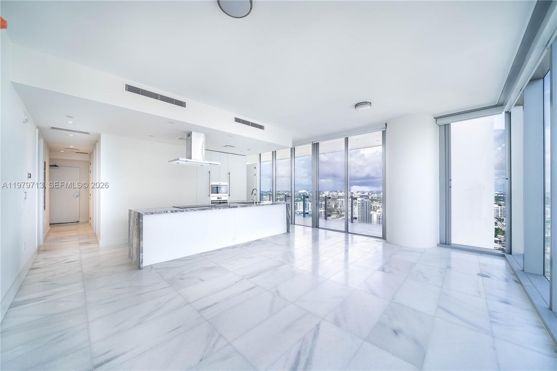 Condo in Miami, Florida, United States 1 - 17378464