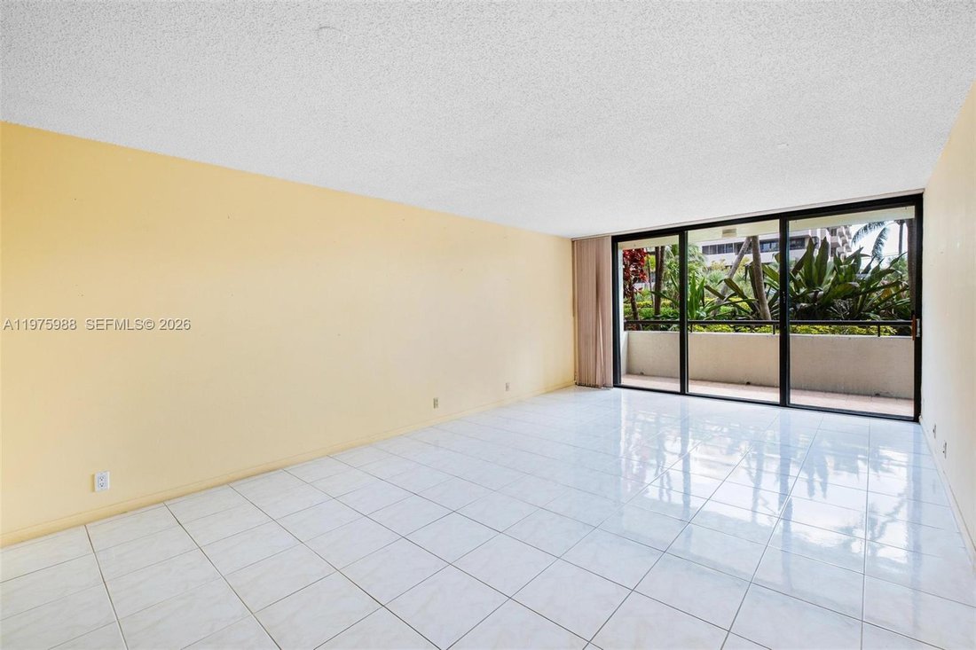 Condo in Key Biscayne, Florida, United States 5 - 17356481
