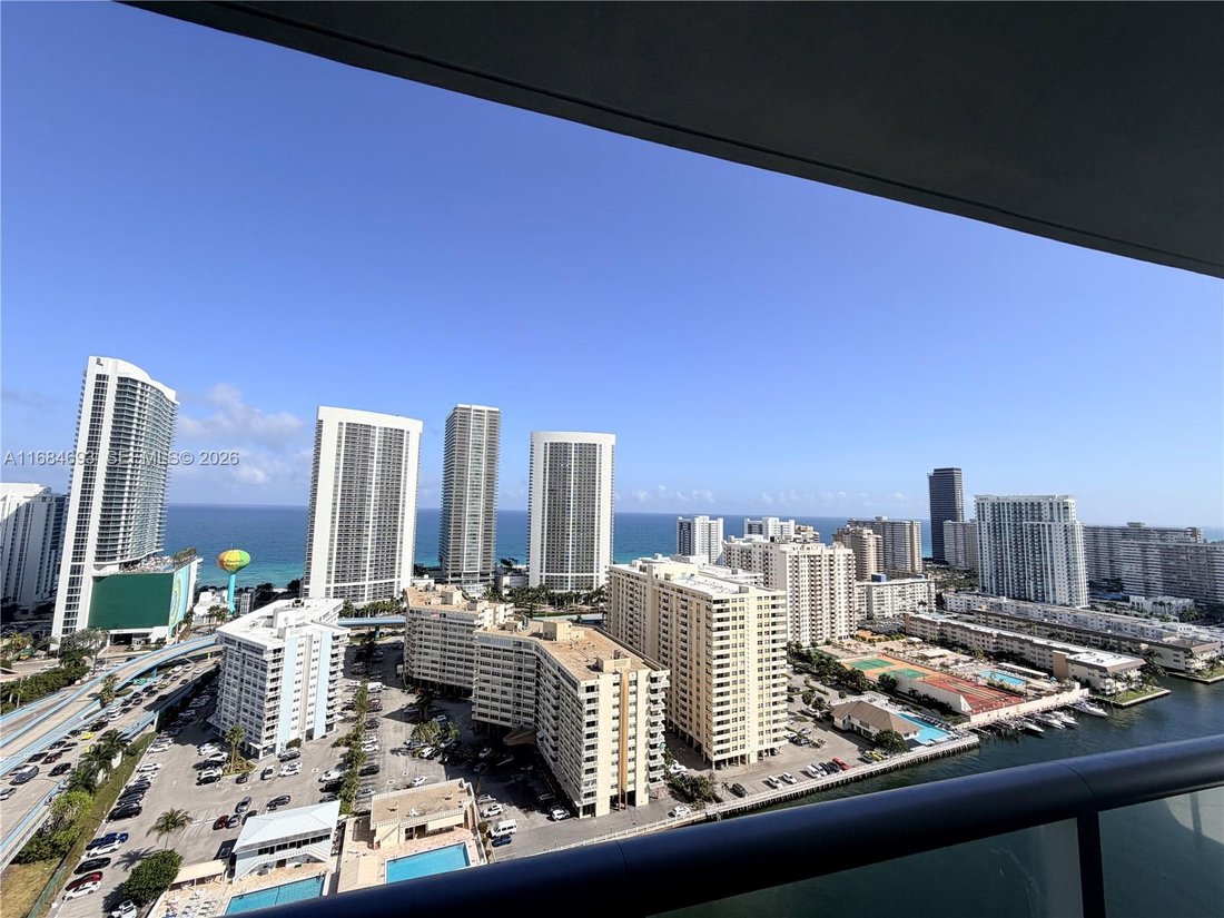 Condo in Hallandale Beach, Florida, United States 1 - 17202070