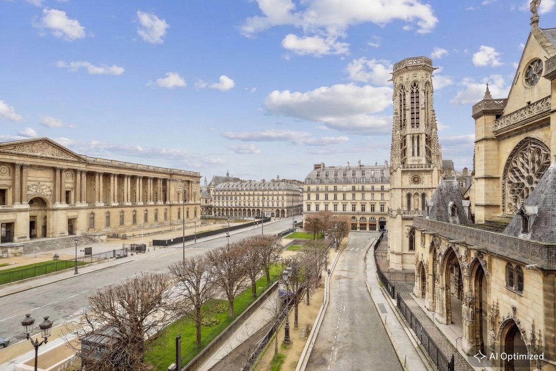 Apartment in Saint Germain l'Auxerrois, Paris 1er Arrondissement, Paris 1 - 13995669