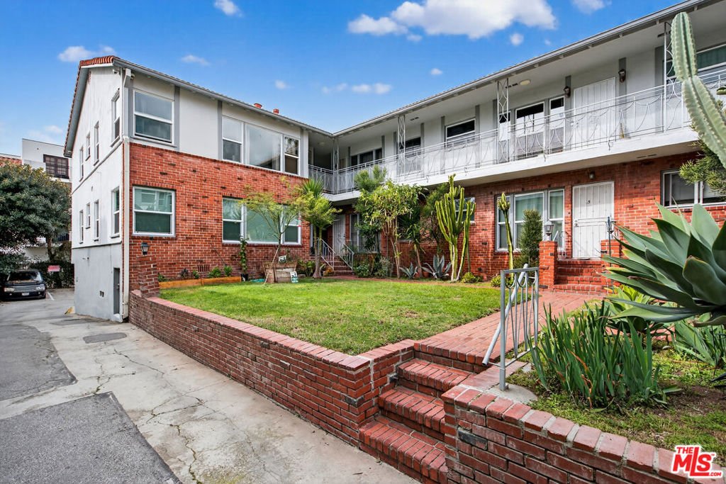 Los Angeles, California, United States 4 - 17375694