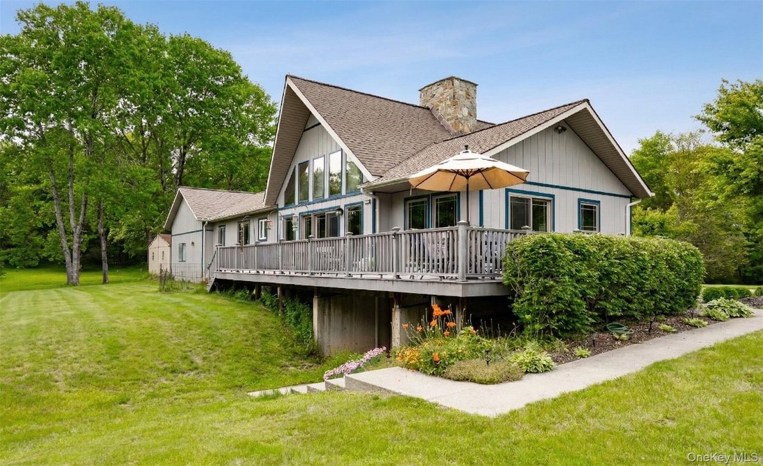 House in Pleasant Valley, New York, United States 2 - 17375442