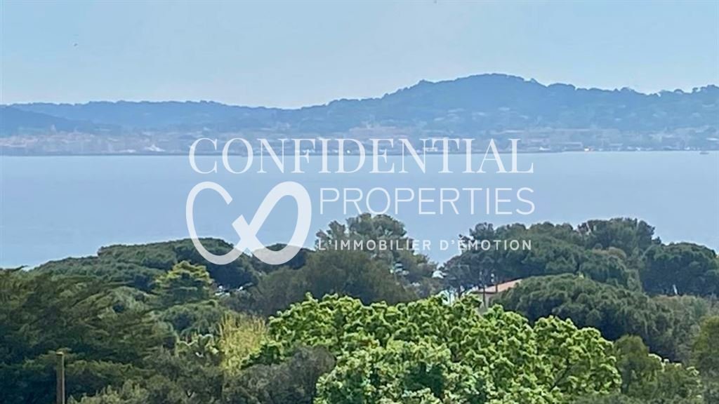 Estate in Port Grimaud, Grimaud, Provence-Alpes-Côte d'Azur 2 - 16796157