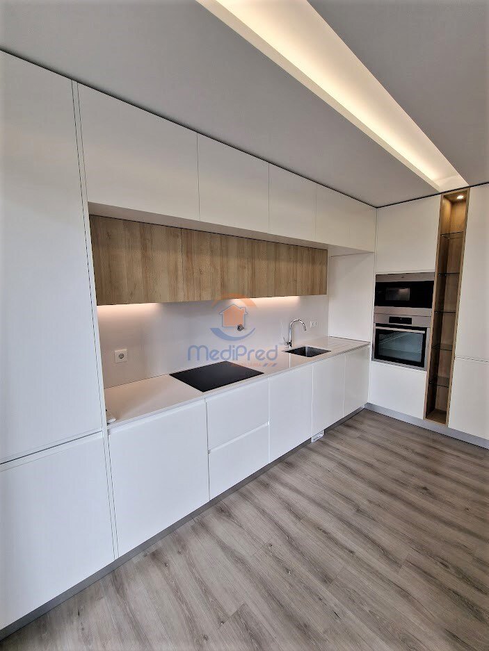 Apartment in Santo António dos Cavaleiros, Lisbon, Portugal 5 - 17377384