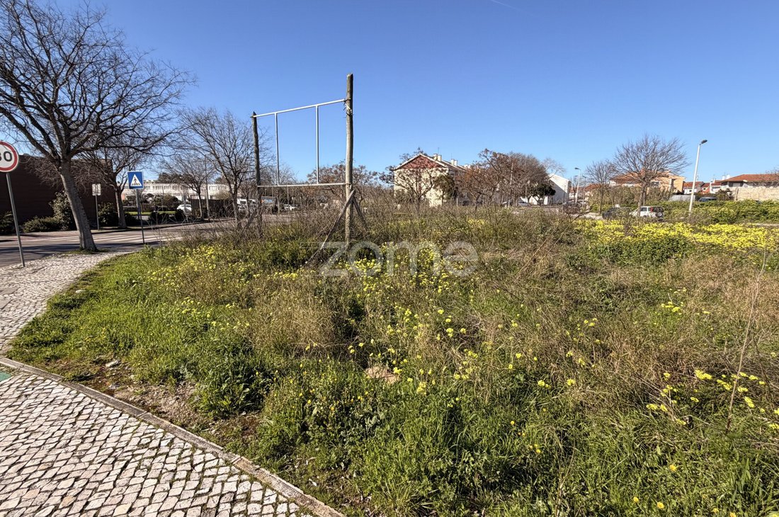 Land in Sao Domingos de Rana, Lisbon, Portugal 1 - 17377422