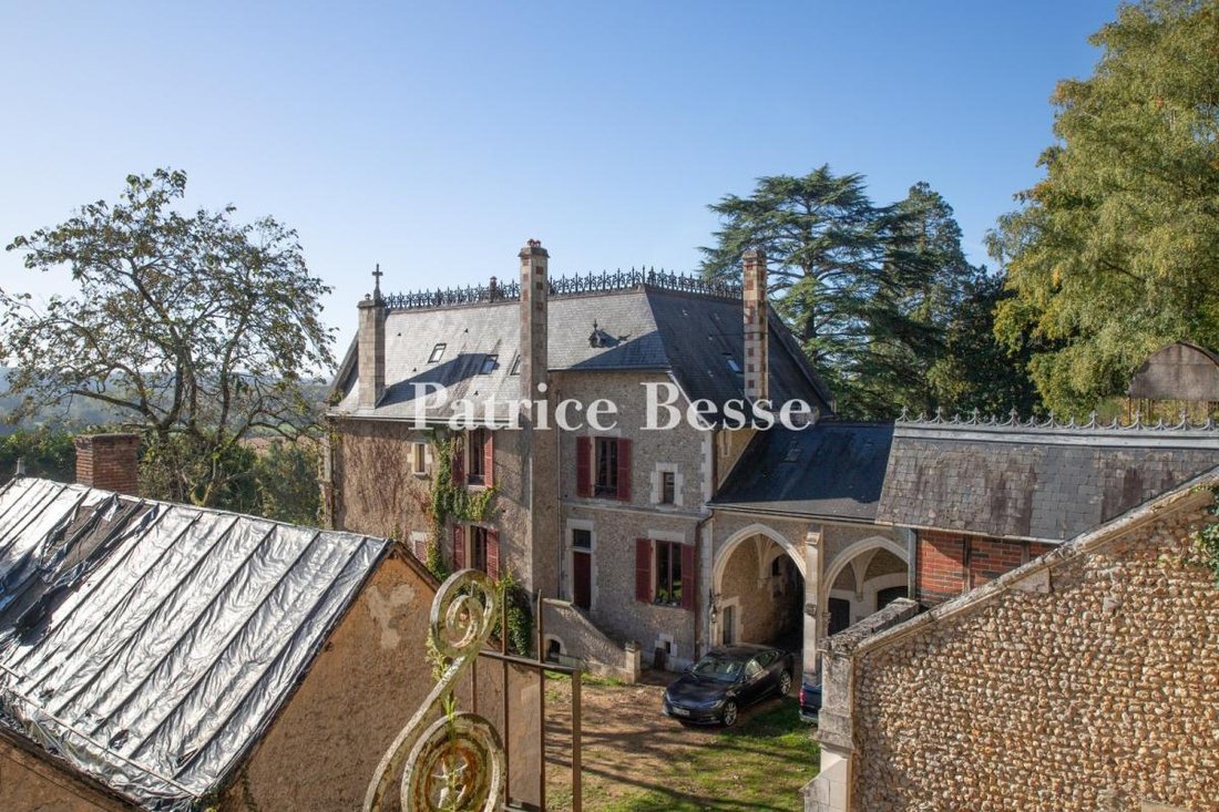 Castle in La Chartre-sur-le-Loir, Pays de la Loire, France 5 - 17376051