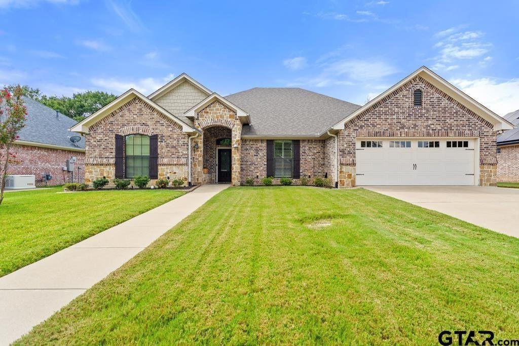 House in Tyler, Texas, United States 1 - 17376668