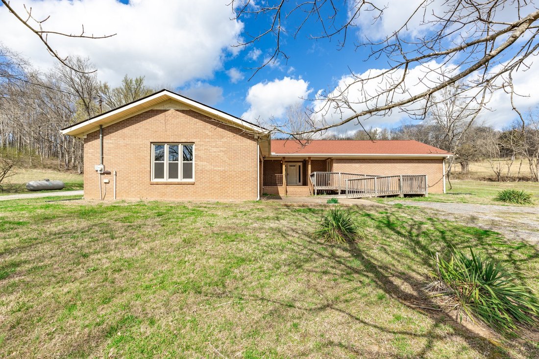 House in Hampshire, Tennessee, United States 1 - 17376114