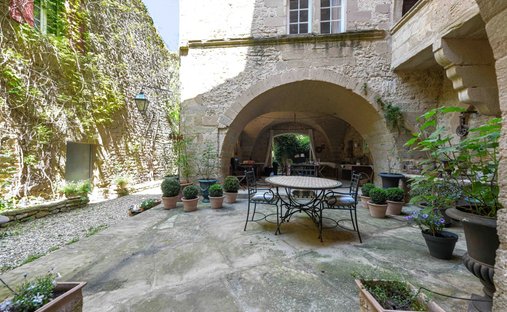 Estate in Uzès, Occitania, France 1