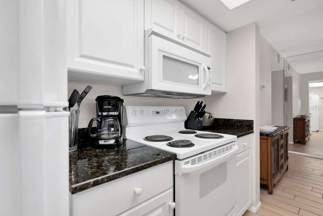 Condo in Bradenton Beach, Florida, United States 4 - 17376295