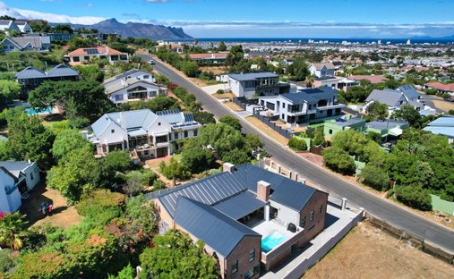 House in Cape Town, Western Cape, South Africa 1