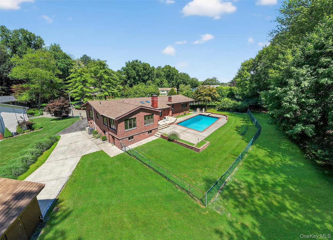 House in Congers, New York, United States 1 - 17378585