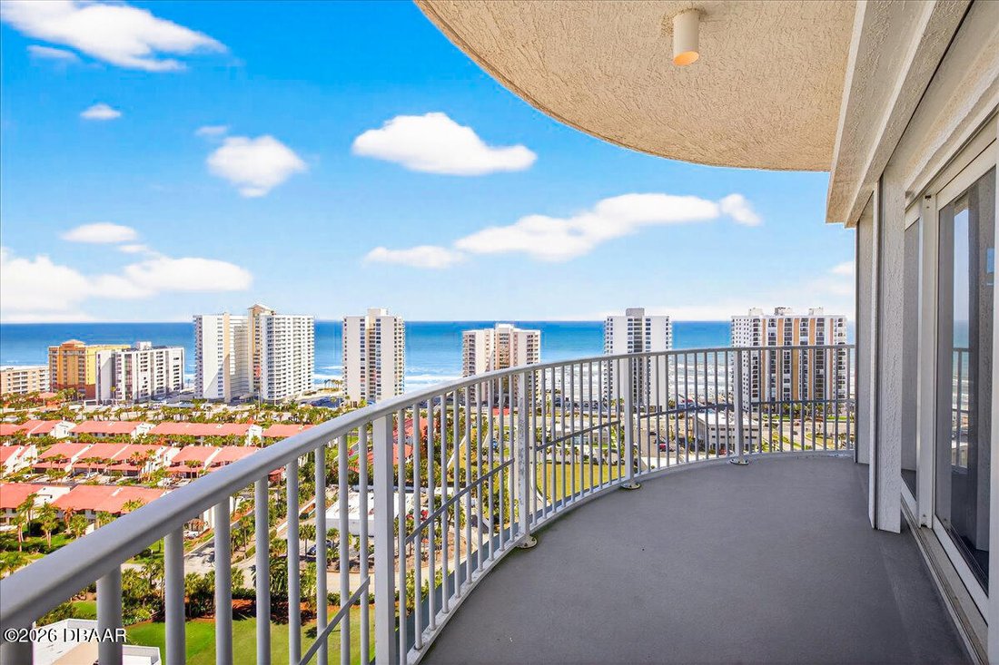 Condo in Daytona Beach, Florida, United States 5 - 17375408