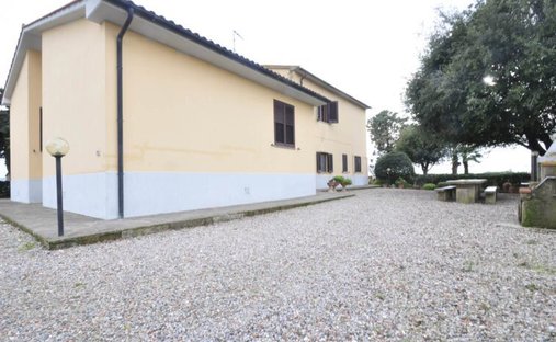 Country House in Center, Campiglia Marittima, Tuscany 1