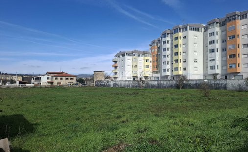 Land in Santa Maria Maior, Vila Real District, Portugal 1