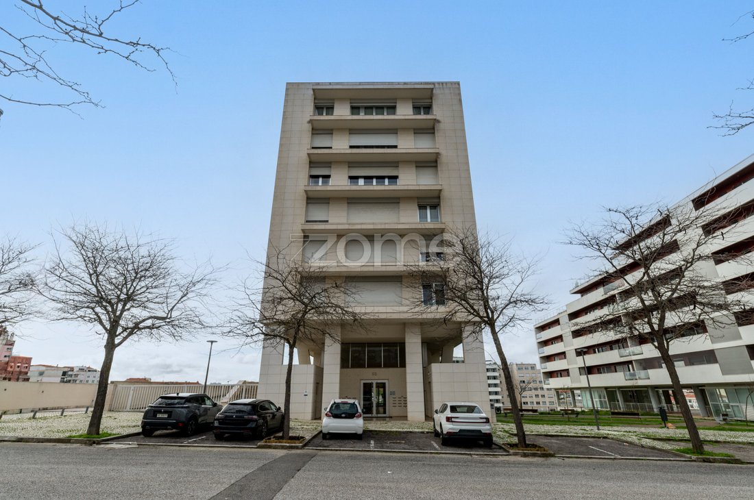 Apartment in Areeiro, Lisbon, Portugal 4 - 17377491