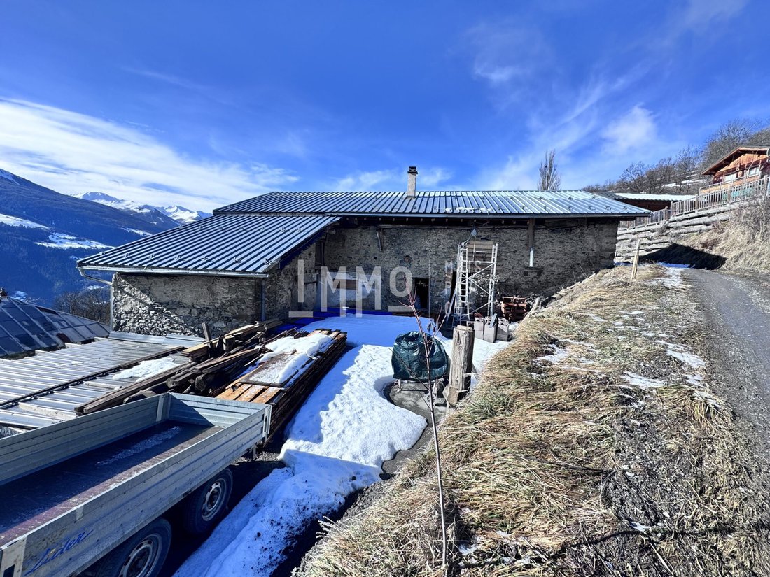 Chalet in Les Chapelles, Auvergne-Rhône-Alpes, France 3 - 17377951