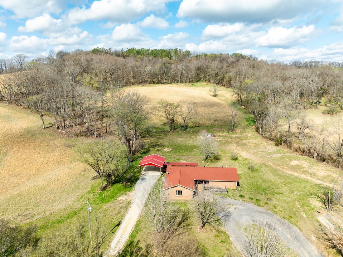 House in Hampshire, Tennessee, United States 2 - 17376114