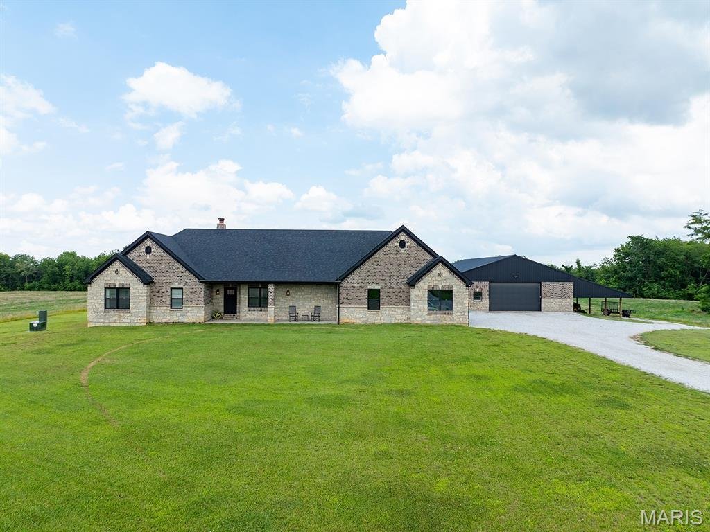 House in Perry, Missouri, United States 1 - 17378490