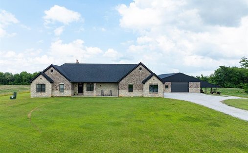 House in Perry, Missouri, United States 1