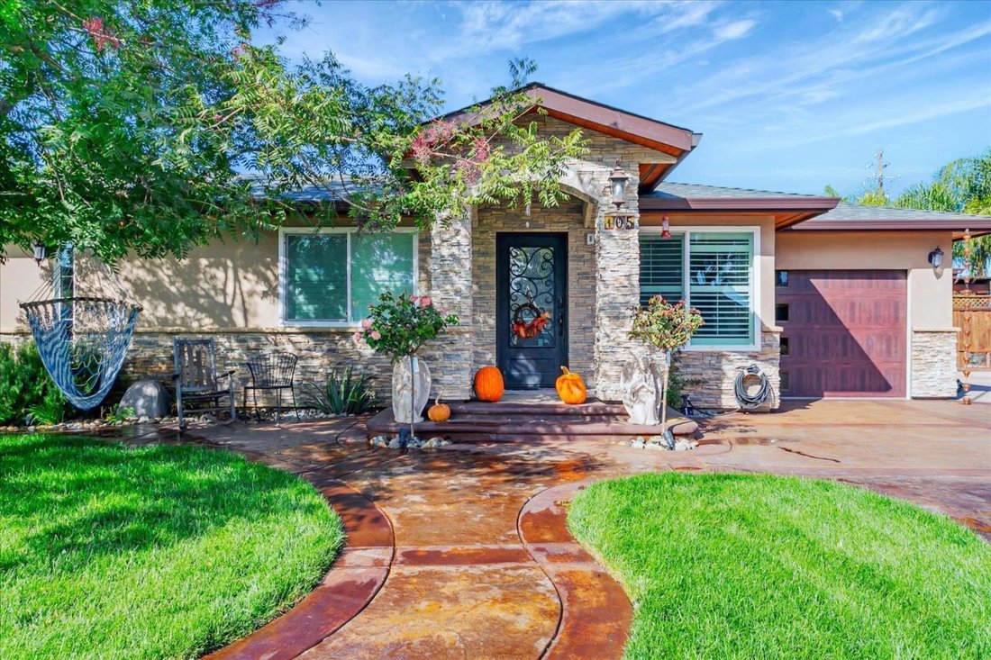 Morgan Hill, California, United States 4 - 17375399
