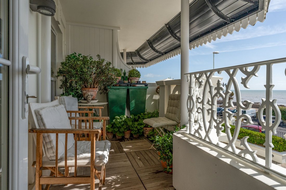 Apartment in Worthing, England 5 - 17375646