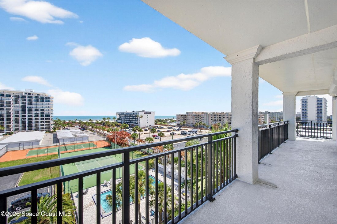 Condo in Cocoa Beach, Florida, United States 2 - 17356368