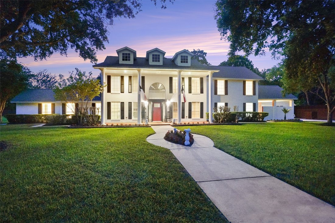 House in Dickinson, Texas, United States 1 - 17374915