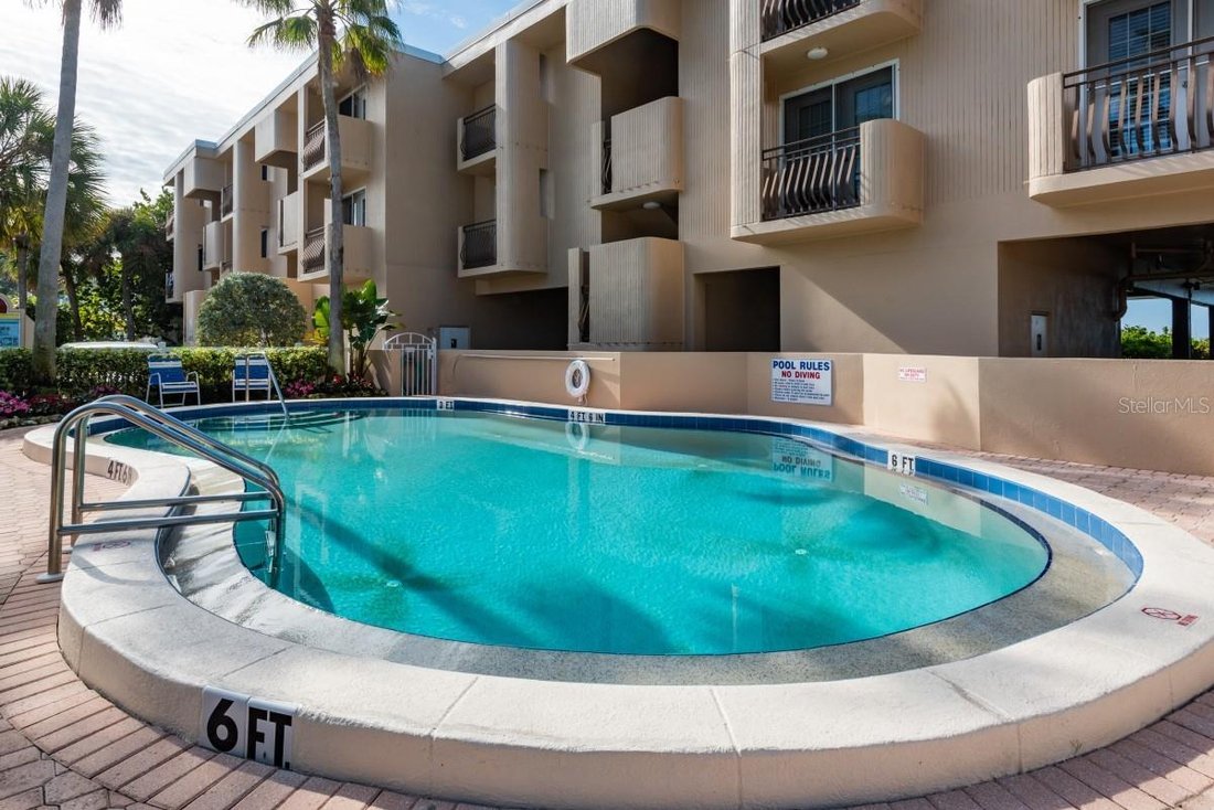 Condo in Bradenton Beach, Florida, United States 2 - 17376295