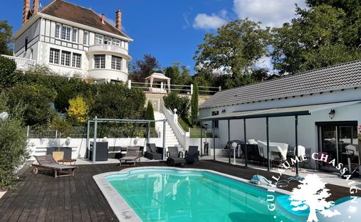 House in Périphérie du Centre Ville, Saint-Amand-Montrond, France 1