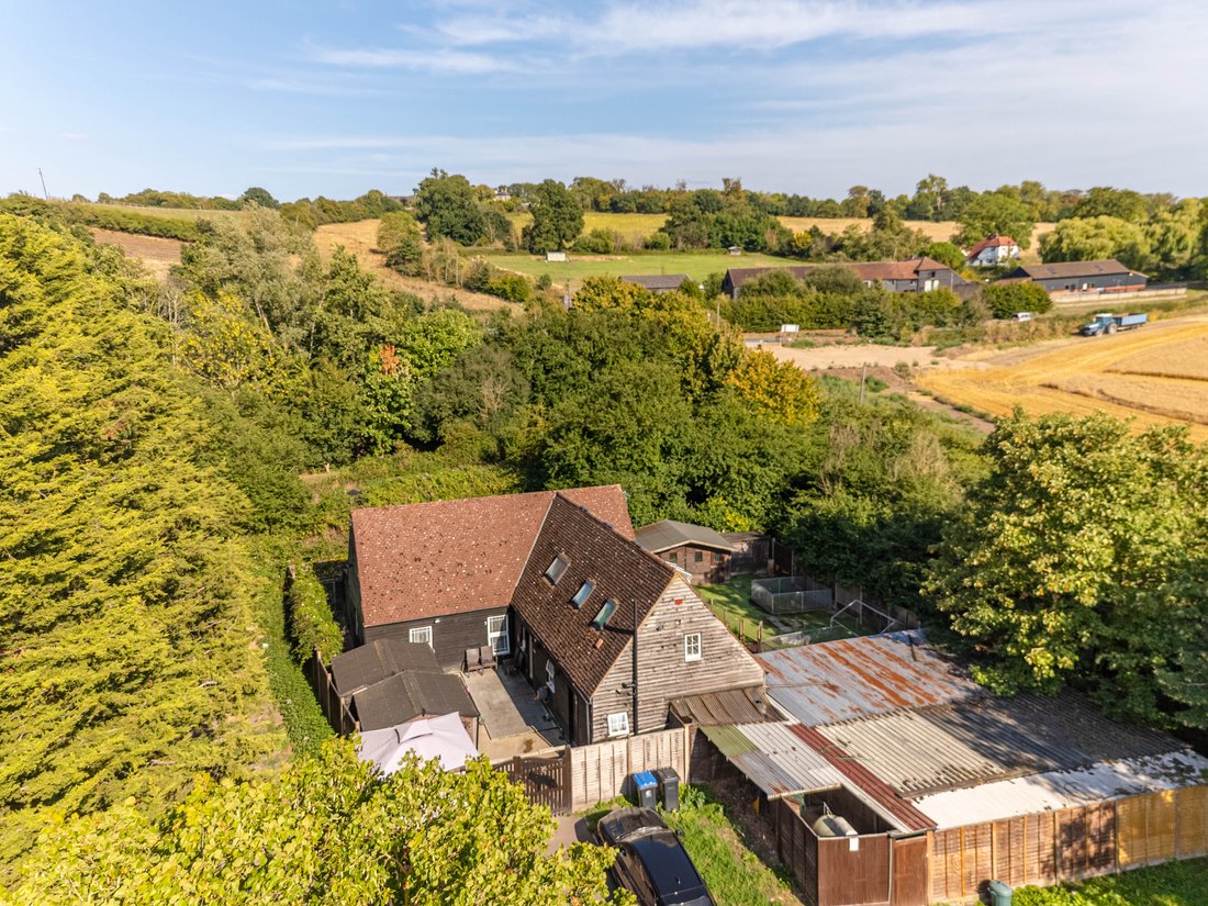 House in Crooked Mile, Nazeing, England 1 - 17378546