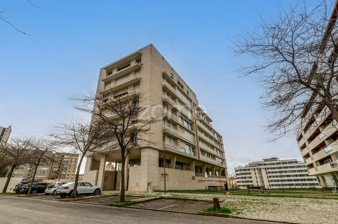 Apartment in Areeiro, Lisbon, Portugal 2 - 17377491