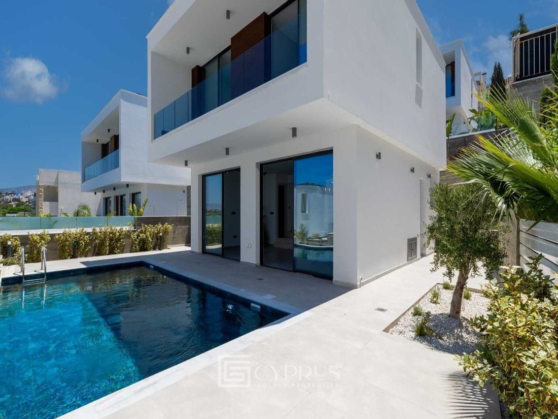 Villa in Chloraka, Paphos, Cyprus 1 - 17378189
